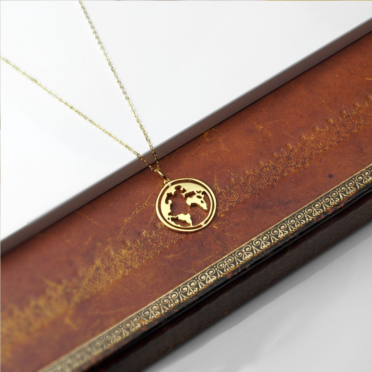 BonnyWorld Kette mit rotierbarer Weltkugel Gold - BONNYBIRD