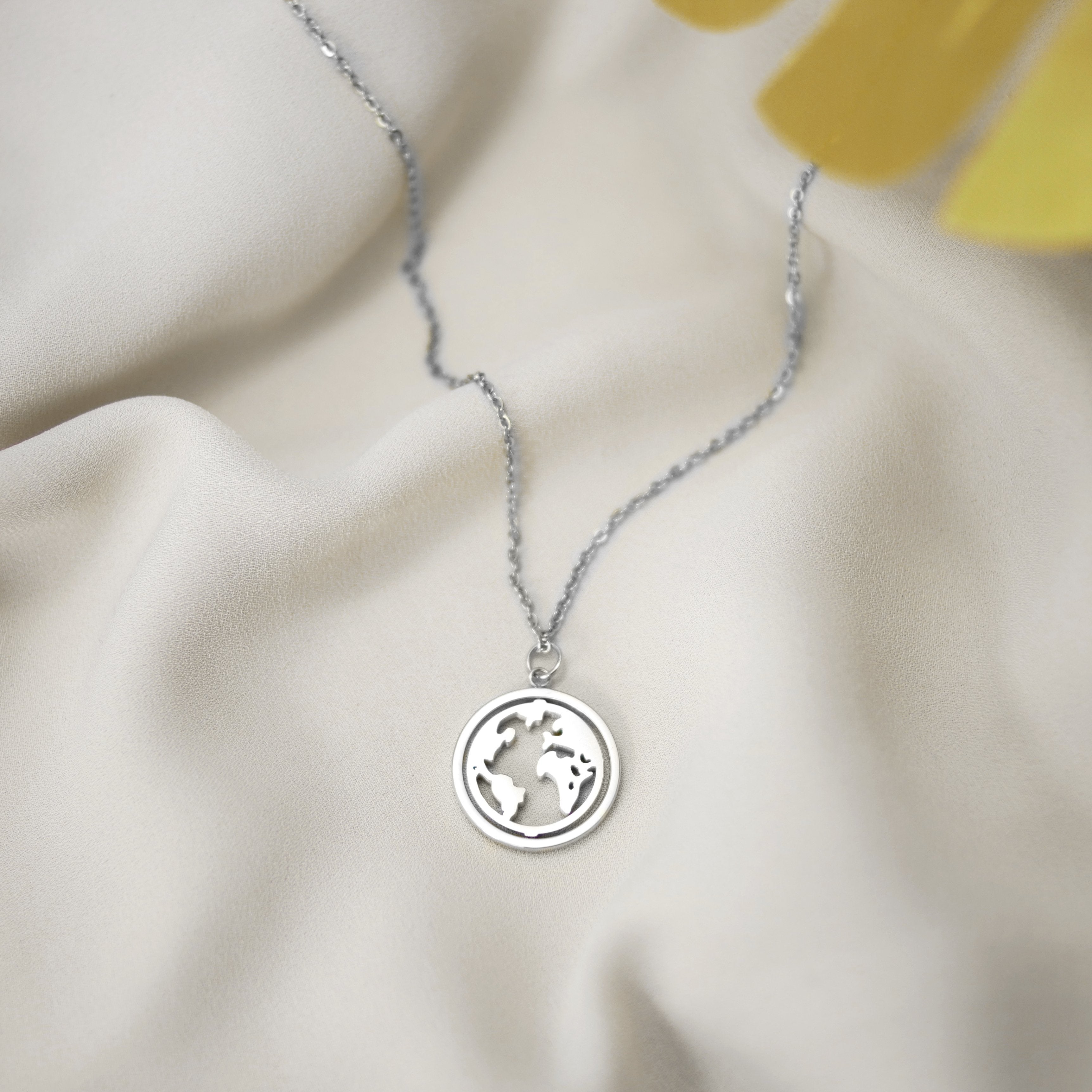 BonnyWorld Kette mit rotierbarer Weltkugel Silber - BONNYBIRD